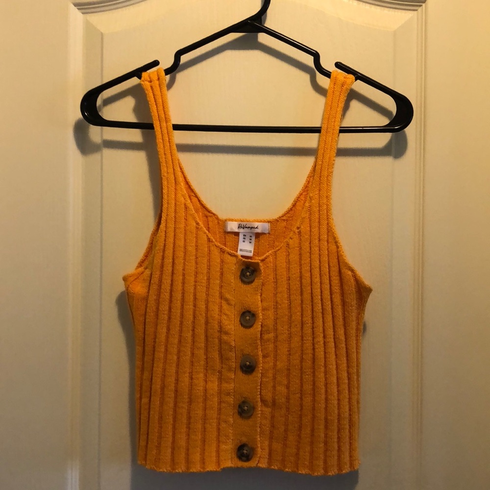 orange knit cropped tank top with buttons